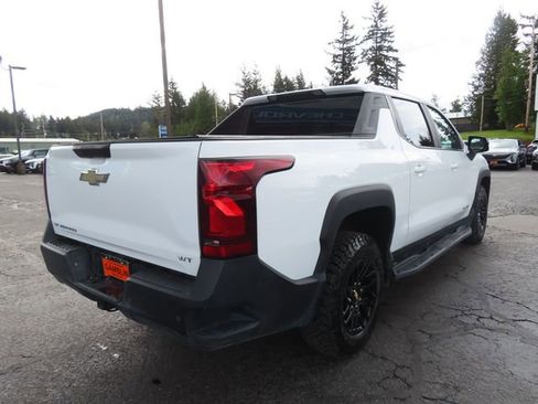 Used 2024 Chevrolet Silverado EV W/T AWD/4WD image 9