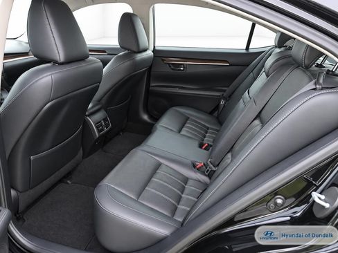 Used 2016 Lexus ES 350 w/ Luxury Package w/Wood Trim FWD image 8