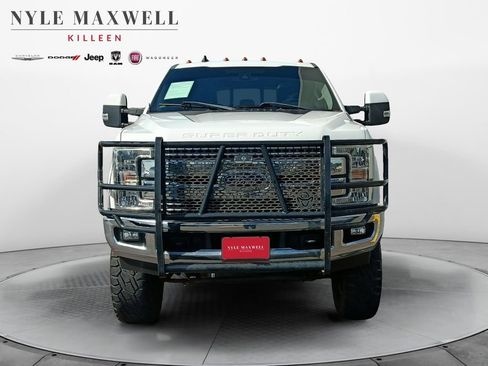 Used 2019 Ford F250 Lariat w/ Lariat Ultimate Package AWD/4WD image 18