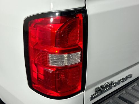 Used 2018 GMC Sierra 1500 2WD Regular Cab image 28