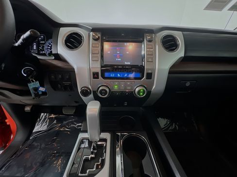 Used 2018 Toyota Tundra Limited w/ Limited Premium Package image 25