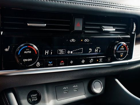 New 2026 Nissan Rogue Platinum w/ Platinum Premium Package image 16