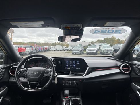 Certified 2024 Chevrolet Trax RS w/ Driver Confidence Package image 22