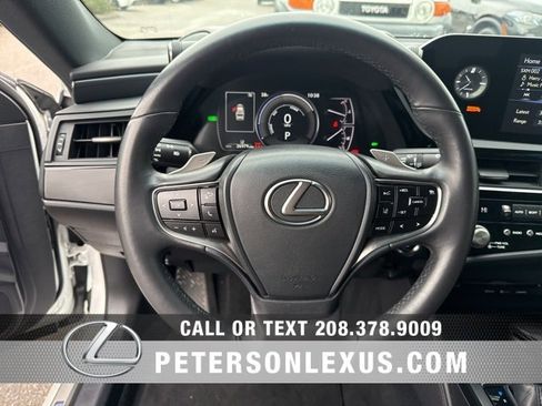 Used 2022 Lexus ES 300h w/ Accessory Package 2 image 22