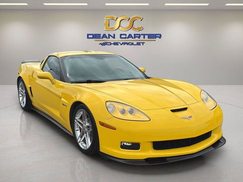 Used 2006 Chevrolet Corvette Z06 w/ Preferred Equipment Group RWD image 7