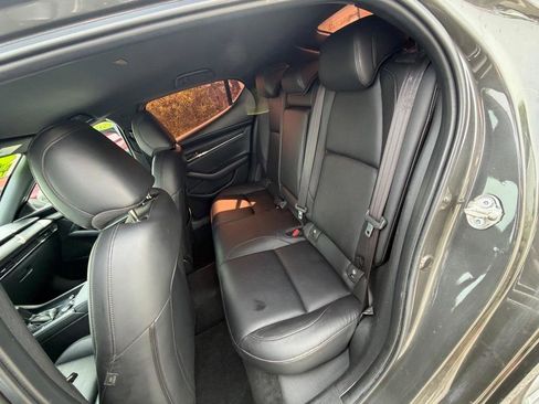 Used 2019 MAZDA MAZDA3 Hatchback image 11