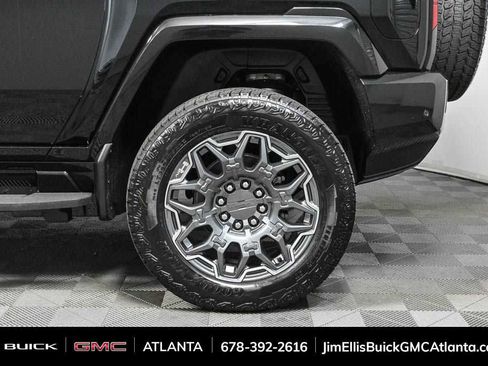 New 2025 GMC Hummer EV 3X w/ LPO, Illumination Package image 23
