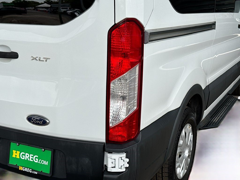Used 2015 Ford Transit 150 XLT RWD image 28