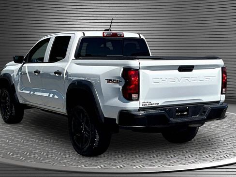 Used 2023 Chevrolet Colorado Trail Boss AWD/4WD image 4