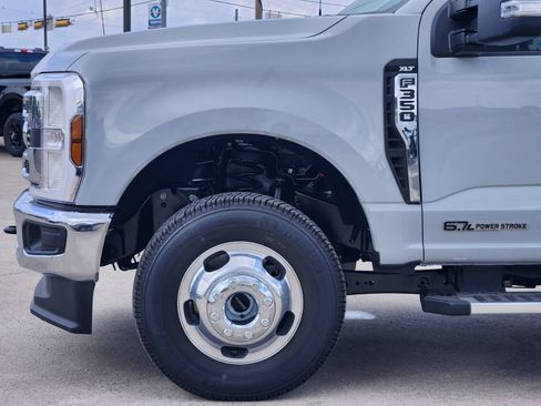 New 2026 Ford F350 XLT AWD/4WD image 9