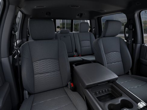 New 2025 RAM 2500 Big Horn AWD/4WD image 29