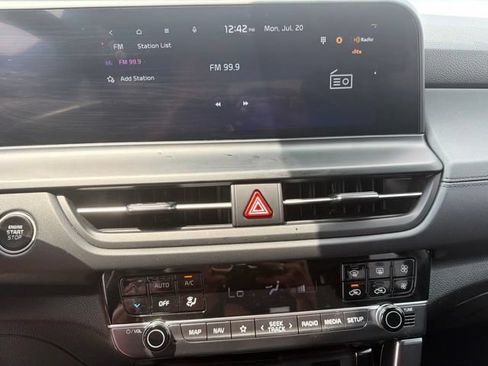 Used 2024 Kia Seltos SX AWD/4WD image 14