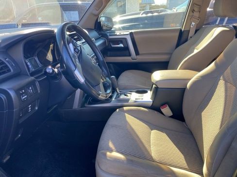 Used 2014 Toyota 4Runner SR5 image 9