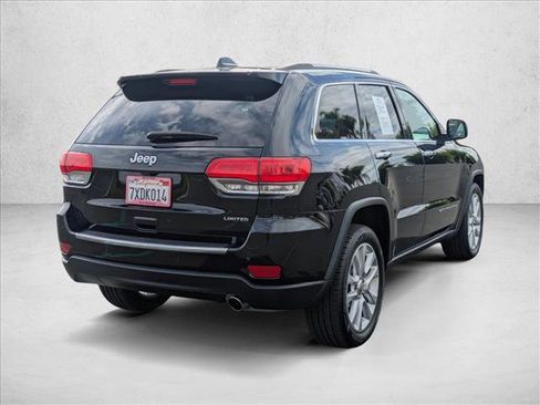 Used 2017 Jeep Grand Cherokee Limited w/ Luxury Group II image 5