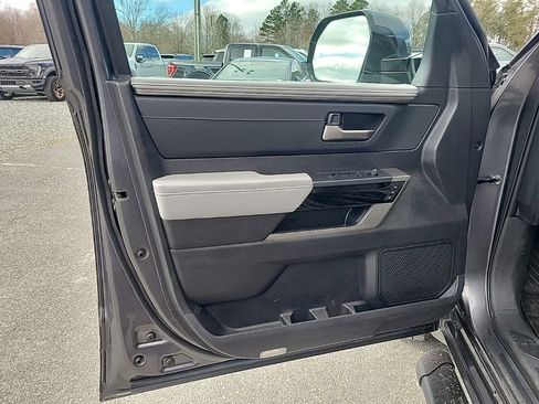 Used 2024 Toyota Tundra Limited image 27