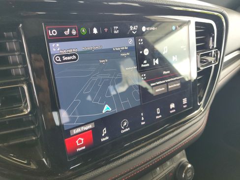 Used 2024 Dodge Durango GT RWD image 26