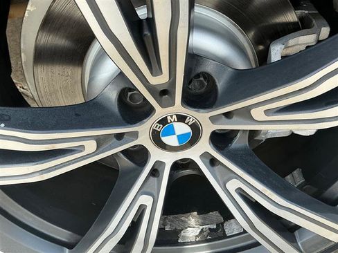 Used 2020 BMW 330i Sedan w/ Premium Package image 28