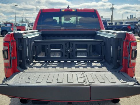 Used 2021 RAM 1500 Big Horn w/ Built-to-serve Edition image 8
