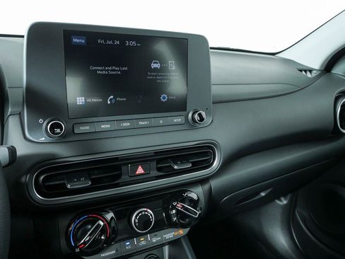 Used 2023 Hyundai Kona SE FWD image 18