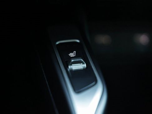 Used 2023 Kia Sorento EX image 38