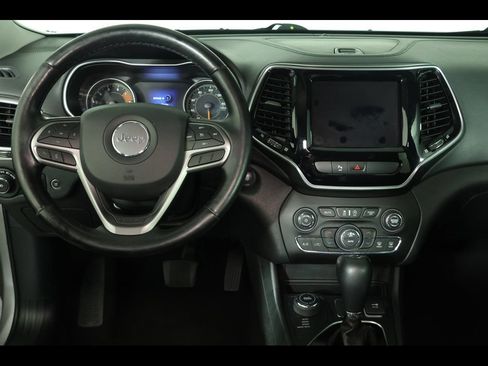 Used 2020 Jeep Cherokee Limited AWD/4WD image 16