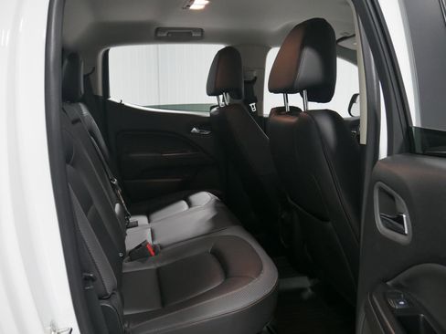 Used 2022 GMC Canyon AT4 image 17