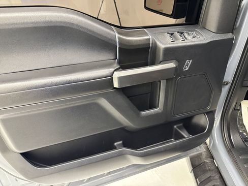 Used 2019 Ford F150 XLT w/ Equipment Group 302A Luxury image 11