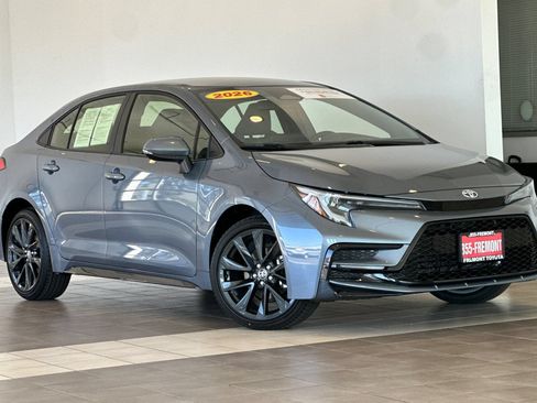 Certified 2026 Toyota Corolla SE FWD image 2