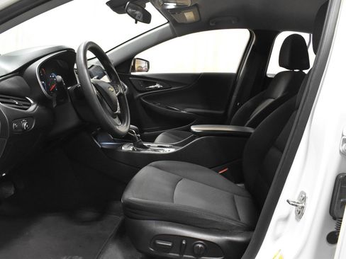 Used 2023 Chevrolet Malibu LT w/ Driver Confidence Package FWD image 8