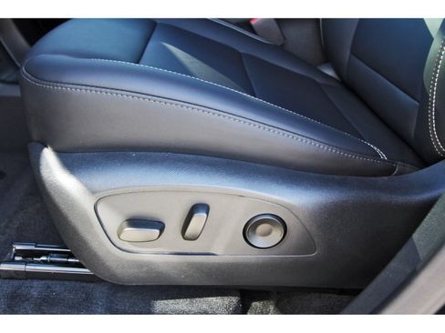 Used 2025 GMC Acadia Elevation w/ Elevation Premium Package FWD image 31