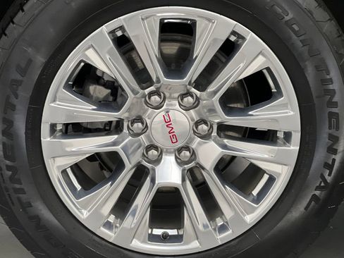 Used 2025 GMC Yukon Denali AWD/4WD image 76