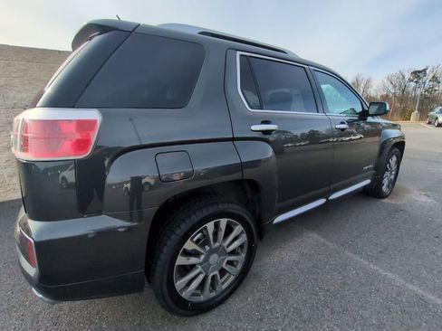 Used 2017 GMC Terrain Denali image 4