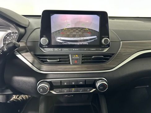 Used 2023 Nissan Altima 2.5 SV image 22