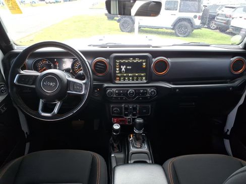 Used 2023 Jeep Gladiator Mojave w/ Cold Weather Group AWD/4WD image 16