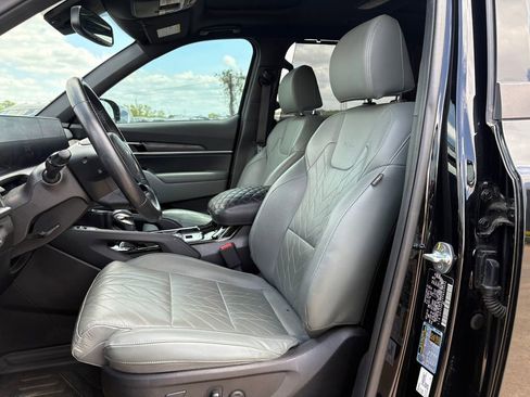 Certified 2023 Kia Telluride SX X-Line AWD/4WD image 12