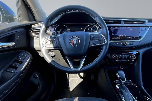 Used 2022 Buick Encore GX Select w/ Sport Touring Package FWD image 8