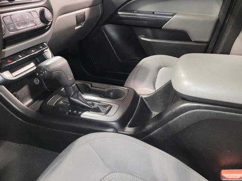 Used 2019 GMC Canyon 2WD Crew Cab w/ Convenience Package image 26