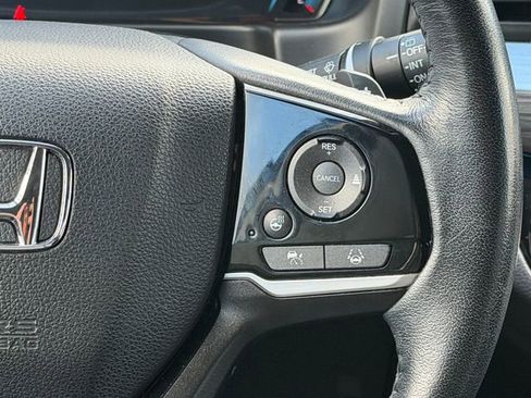 Used 2022 Honda Odyssey Elite image 32