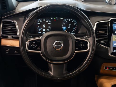 Used 2016 Volvo XC90 T6 AWD/4WD image 12