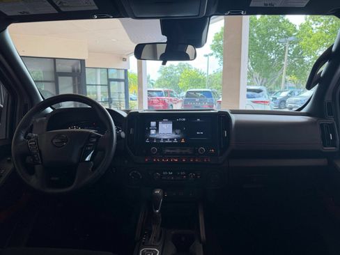 Used 2026 Nissan Frontier PRO-4X AWD/4WD image 28