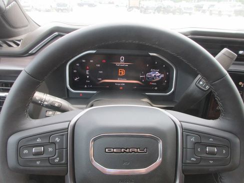 New 2026 GMC Sierra 2500 Denali Ultimate AWD/4WD image 19