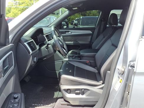 Used 2022 Volkswagen Atlas Cross Sport SE AWD/4WD image 20