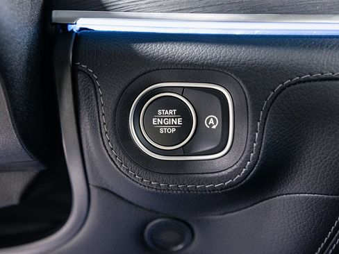 Certified 2025 Mercedes-Benz GLS 580 4MATIC image 17