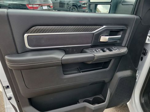 New 2026 RAM 2500 Big Horn AWD/4WD image 12