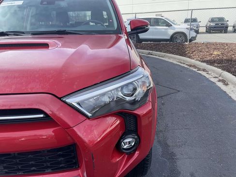 Used 2024 Toyota 4Runner TRD Off-Road Premium image 14