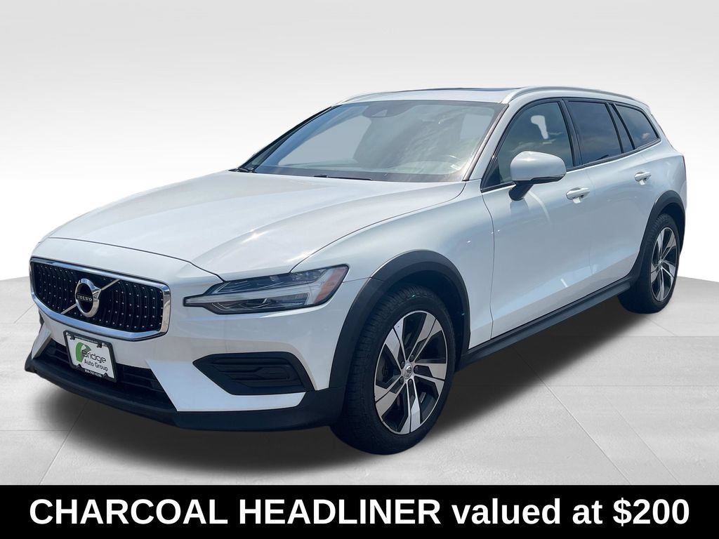 Used 2020 Volvo V60 T5 Cross Country w/ Protection Package AWD/4WD image 4