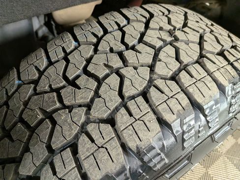 Used 2021 GMC Sierra 3500 Denali w/ Denali Ultimate Package image 13