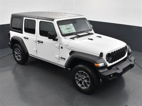 Used 2024 Jeep Wrangler Sport S image 42