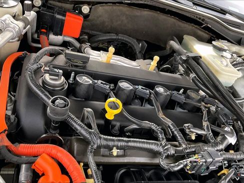 Used 2011 Ford Fusion Hybrid w/ 502A Rapid Spec Order Code image 32