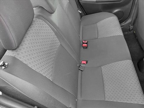 Used 2017 Toyota Yaris L image 16